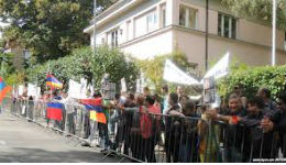 Ֆրանսահայերը Ալիևին Փարիզում պետք է դիմավորեն որպես «կացնավորների պարագլուխ»